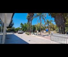 Castelvetrano locale comm. 200 mq Svincolo A/29 - 18