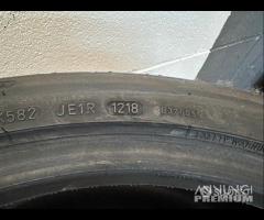 2 gomme 225/45 R19 - 96W. Dunlop SportMaxx