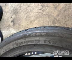 2 gomme 225/45 R19 Bridgestone Potenza RFT