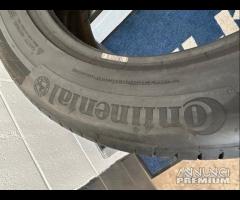 2 gomme 255/55 R18. Continental contisport