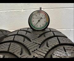 2 gomme 185/65 R15. Michelin Invernali al 85%