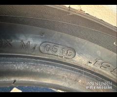 2 gomme 195/55 R15. Momo Invernali all 90%