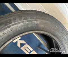 2 gomme 235/60 R18. Bridgestone Invernali all 85%