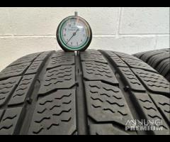 4 gomme 215/65 R16 C. Kleber Invernali