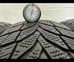 4 gomme 215/60 R17. Nexen Invernali al 80%
