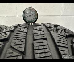 2 gomme 205/55 R16. Pirelli Invernali al 90%res.