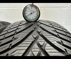 2 gomme 205/55 R16. Bfgoodrich Invernali al 90%