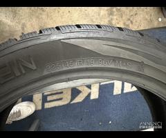 2 gomme 225/45 R19. Vredestein Invernali