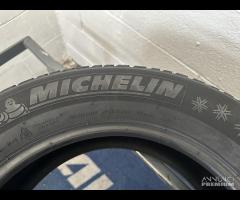 4 gomme 215/60 R16. Michelin Invernali al 80%res.