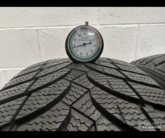 2 gomme 205/55 R16. Nexen Invernali al 95%