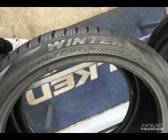 2 gomme 225/40 R18 - 92V. Pirelli Invernali