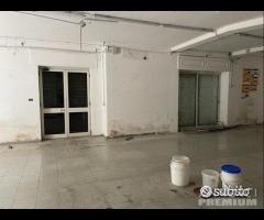 Locale commerciale a pizza del popolo