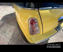 FANALINO POSTERIORE SINISTRO MINI R50 2006