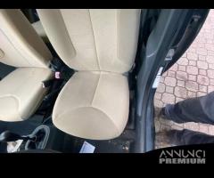 SEDILI ANTERIORI E POSTERIORI PEUGEOT 107 2010