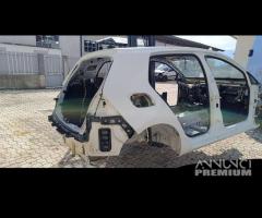 PARAFANGO POSTERIORE DESTRO GOLF 7 - VII 2018