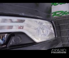 PARAURTI ANTERIORE PER CITROEN C5 RW ANNO 2012