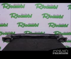 TRAVERSA POSTERIORE FORD FOCUS III ANNO 2017