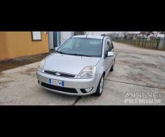 Ford fiesta 1.4 diesel automatico