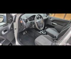 Ford fiesta 1.4 diesel automatico - 11