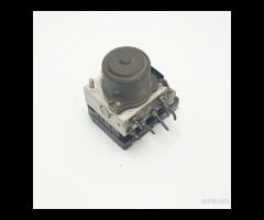 84440-2670 centralina pompa ABS freni Mitsubishi P - 7