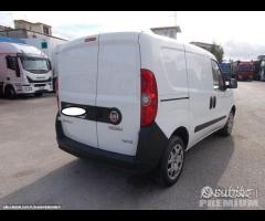 Doblo metano 2020 km 100000 porta laterale