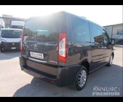 Citroen jumpy 9 posti 2013