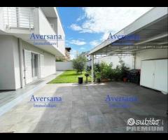 Villa capofila con ampio giardino - 8