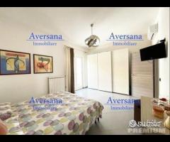 Villa capofila con ampio giardino - 23