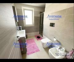 Villa capofila con ampio giardino - 24