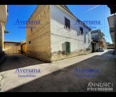 Cortile indipendente da ristrutturare