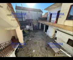 Cortile indipendente da ristrutturare - 11