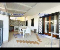 Villa capofila con ampio Giardino - 11