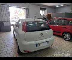 Fiat Punto evo 1.3 mjt 2015 (Autocarro) - 11
