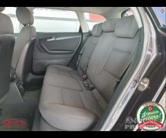 AUDI A3 SPB 1.6 TDI 105 CV CR Ambiente - 10