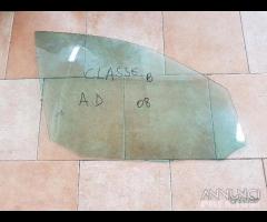 Vetro porta scendente lato passeggero classe B