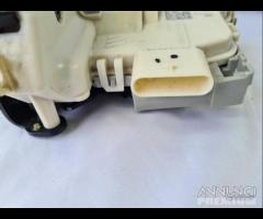 8X1837016 serratura anteriore destra A3 2015 - 13