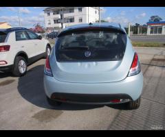Lancia Ypsilon 1.0 FireFly 5 porte S&S Hybrid Oro - 6
