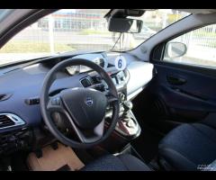 Lancia Ypsilon 1.0 FireFly 5 porte S&S Hybrid Oro - 9