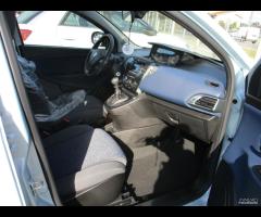 Lancia Ypsilon 1.0 FireFly 5 porte S&S Hybrid Oro - 16