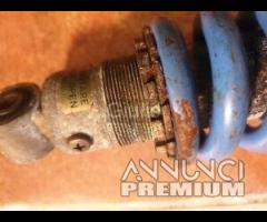 MONO AMMORTIZZATORE POSTERIORE - INTERASSE: 320 MM - 9