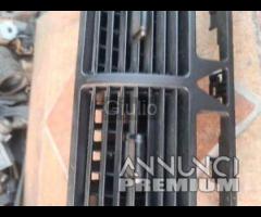 Audi A2  8Z Lftungsdse Dse Lftung vorne mitte 8Z08