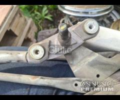 0 390 241 777 MOTORINO TERGICRISTALLO ANTERIORE RE