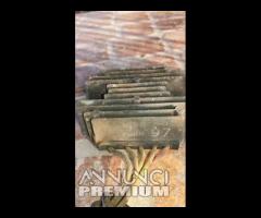 3. Suzuki Dr 650 SP42 B Regolatore di Tensione Ten