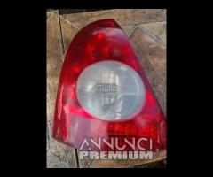 8200071413 faro posteriore sinistro renault clio i