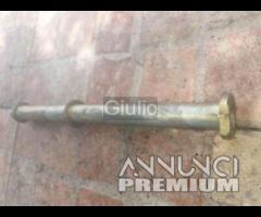 PERNO RUOTA POSTERIORE CAGIVA MITO 125 2005 REAR W