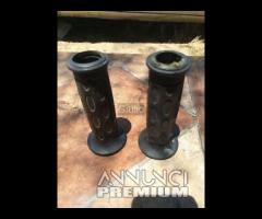 Manopole originali NERE   HYOSUNG Comet 125 250 65