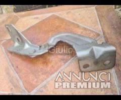 CERNIERA STAFFA COFANO ANTERIORE ANT SX PER RENAUL - 7