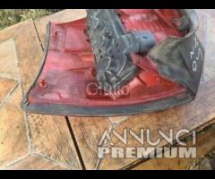 Luce Posteriore Luce Posteriore FANALE RETROVISORE - 6