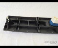 Pulsantiera alzavetro anteriore destra musa 2008 - 10