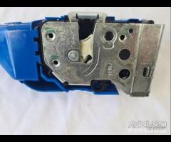 52018119 serratura anteriore sinistra fiat 500L - 24